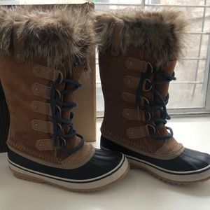 Brand new sorrel Joan of arctic snow boots